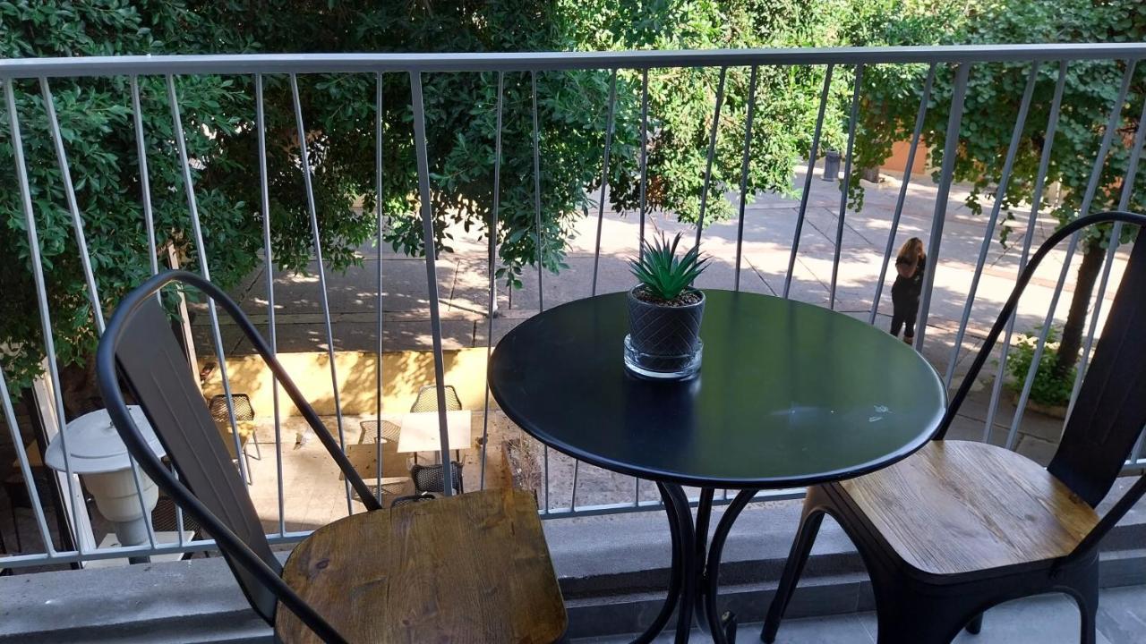 Uni Island - City Heart Suites Heraklion  Bagian luar foto